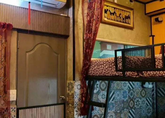 เลิฟ บีเคเค Hotel 2*